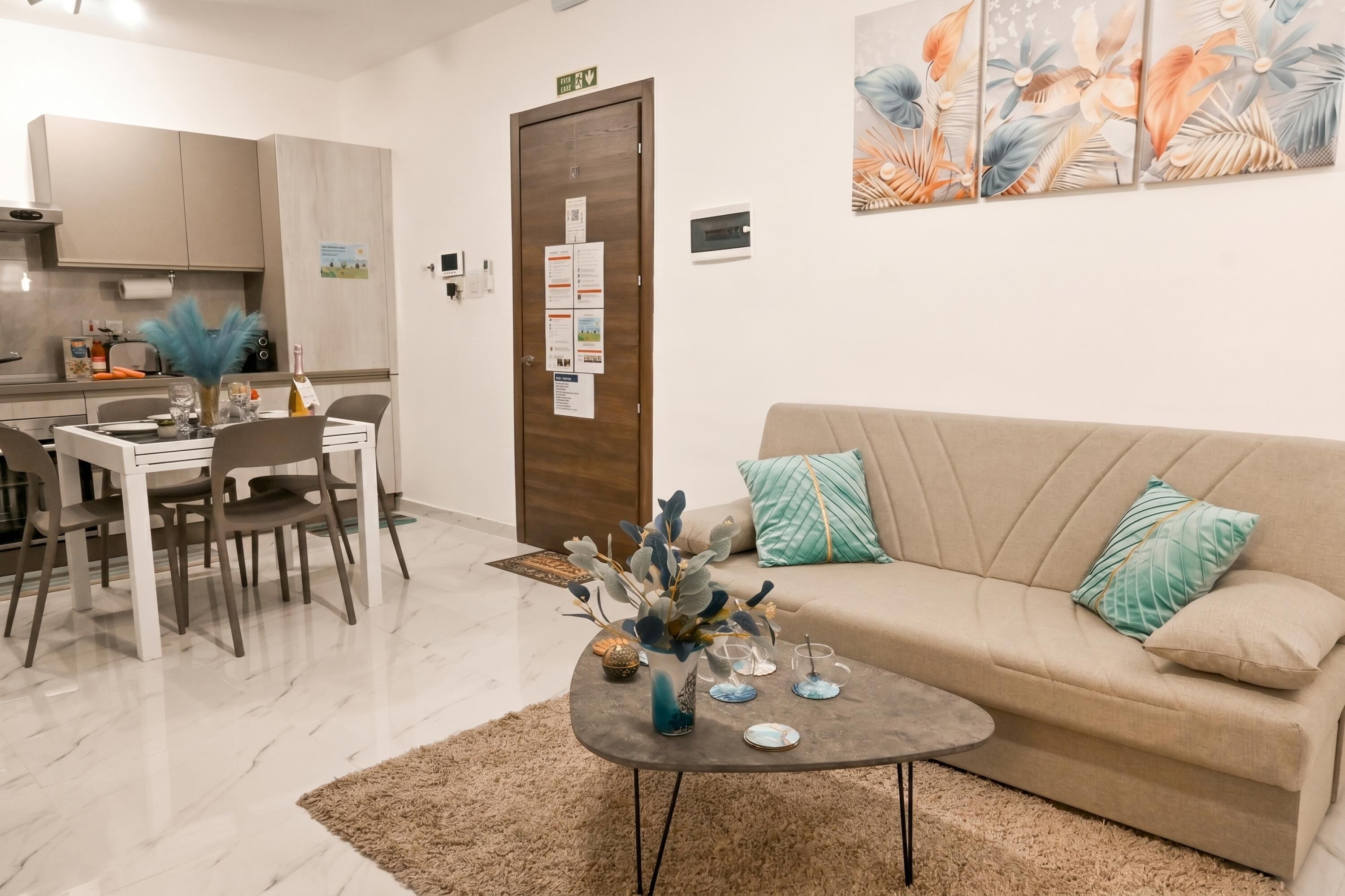 Family Apartment, 2 Bedrooms, Microwave (Cozy 2bdr Apart In Bugibba Square) | Living area