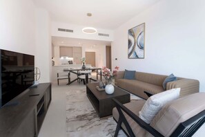TV - Free housekeeping visits during your stay - Stunning 1 Bed in Maritime City that Sleeps 2! (Dubai Maritime City)