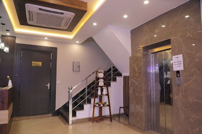 The Royal Casa Hotel And Banquet