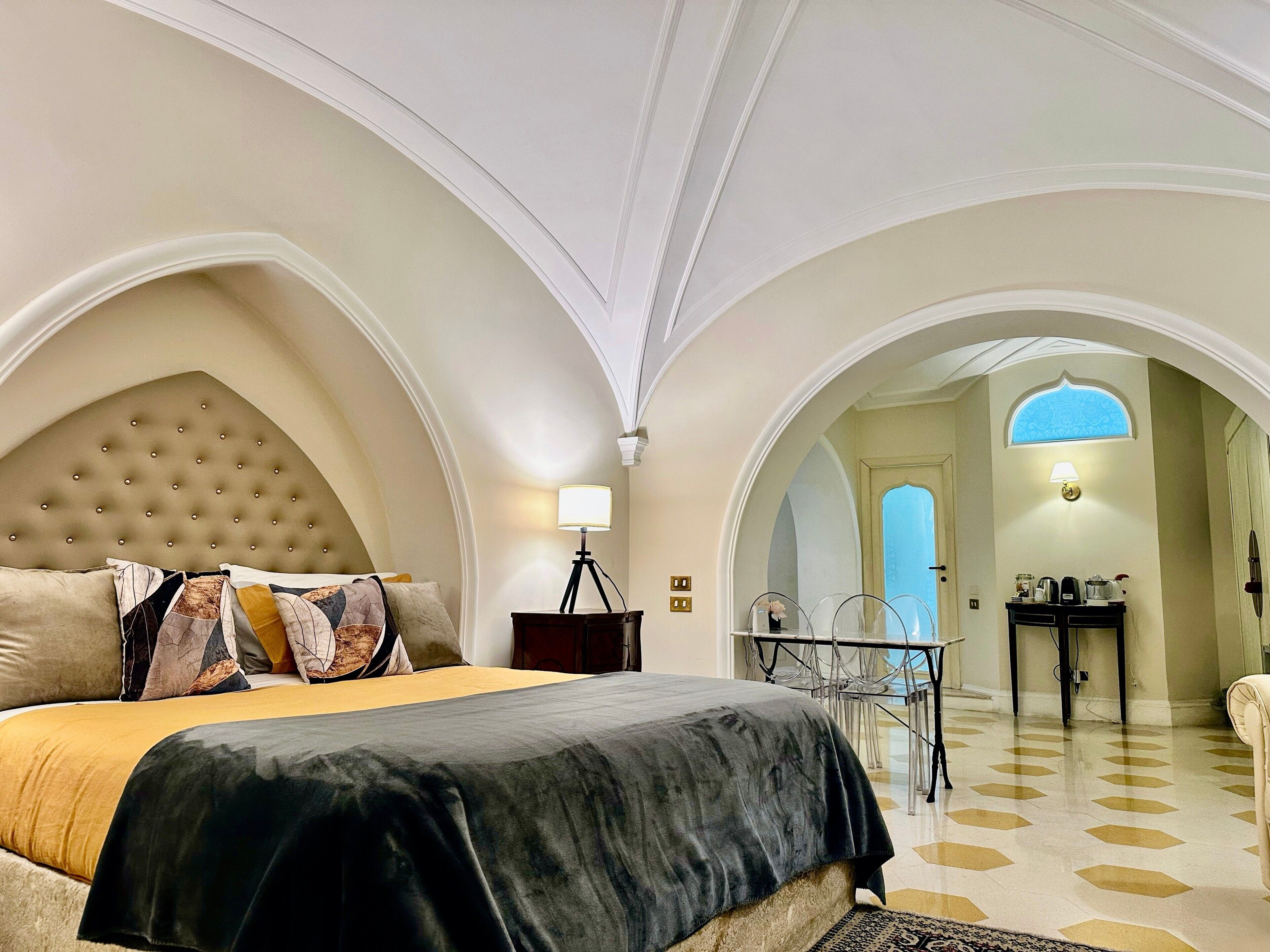 1 chambre, fer et planche à repasser, Wi-Fi, literie fournie