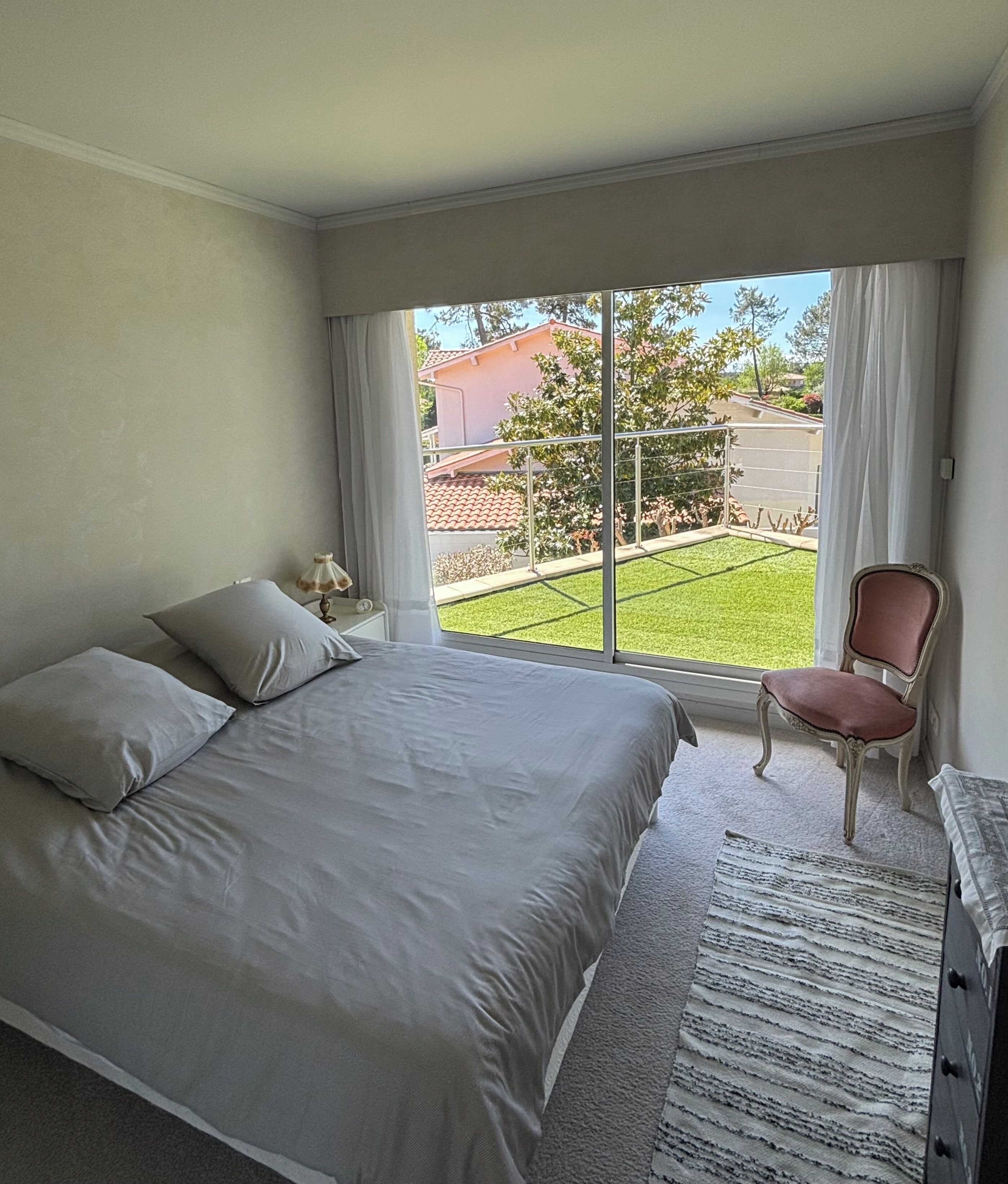 4 chambres, fer et planche à repasser, Wi-Fi, draps fournis