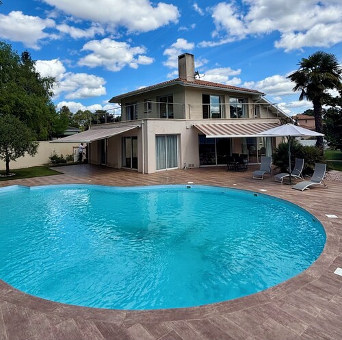 Golf House