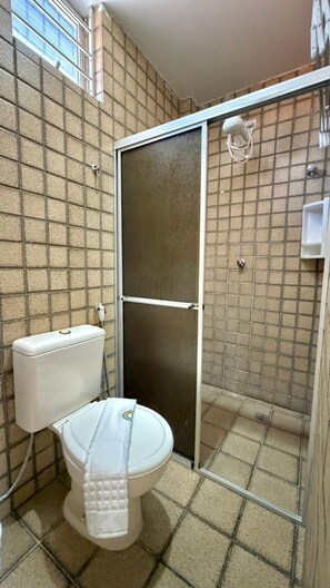 Bathroom - Hotel Pousada Arco Íris Manaira SolfOpen (João Pessoa)