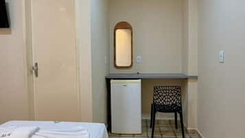 ห้องเบสิกทวิน | พื้นที่ทำงานแบบใช้แล็ปท็อป, Wi-Fi ฟรี
