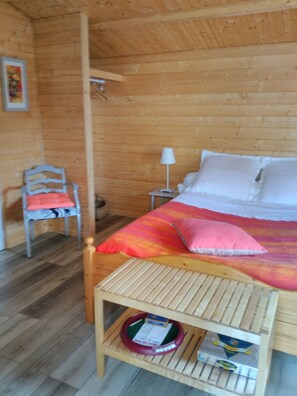 1 habitación, internet y ropa de cama 