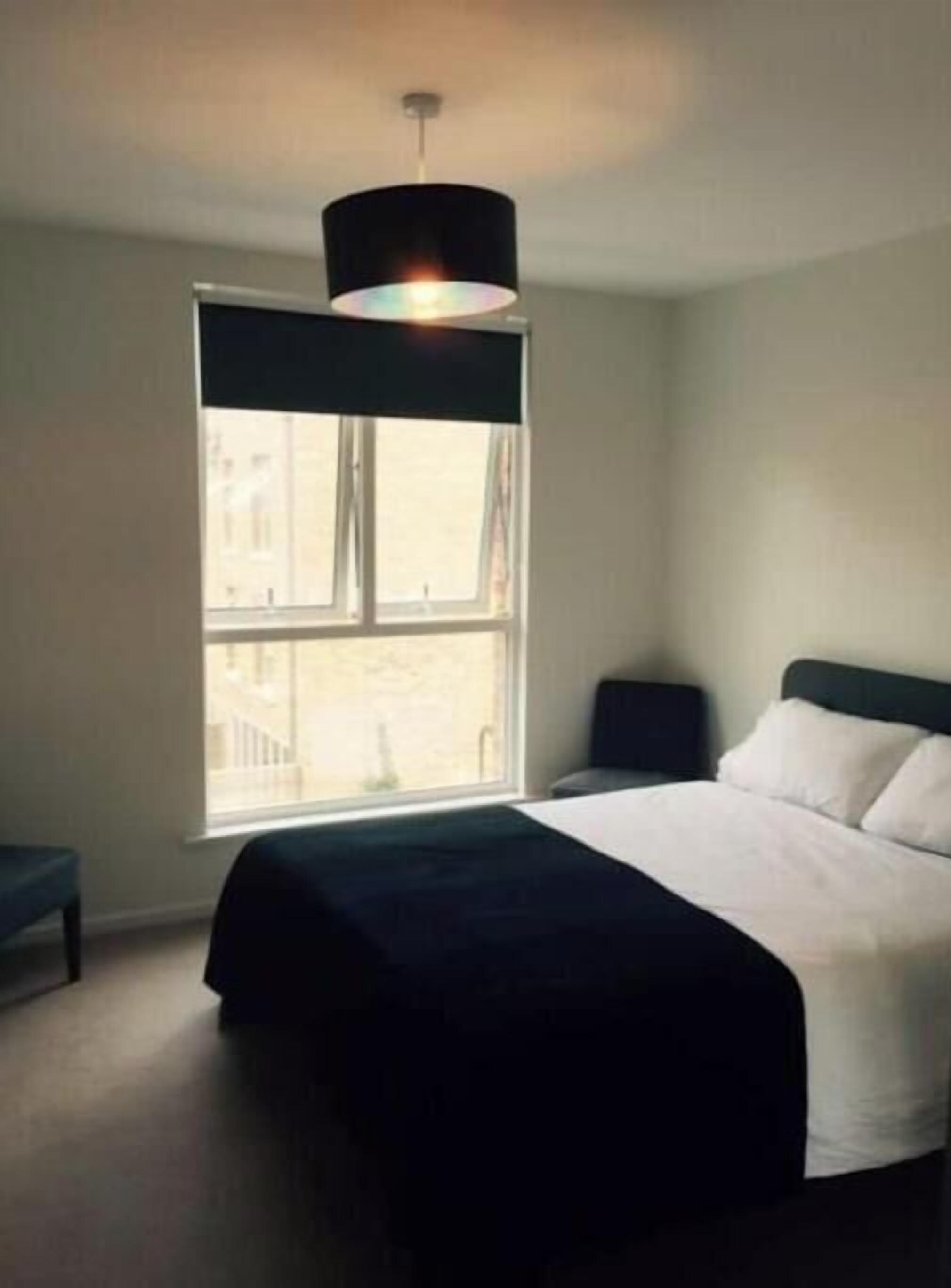 Iron/ironing board, WiFi, bed sheets, wheelchair access