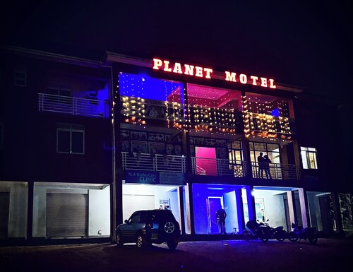 Planet Motel