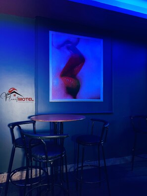 Comfort Single Room | Dining