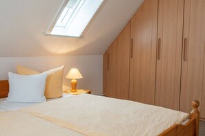 2 bedrooms, bed sheets - Apartment "No. 09" with Wi-Fi (Büsum)