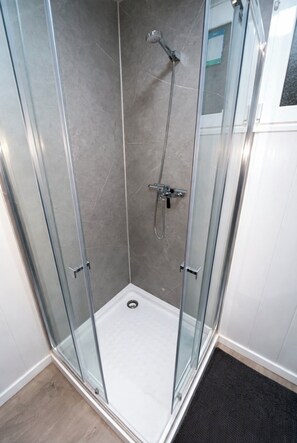 Shower, hair dryer, towels, soap - At the foot of the mountains (Saint-Michel-de-Maurienne)