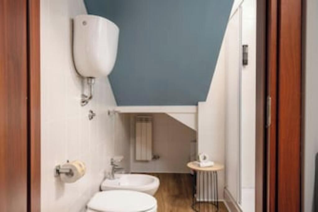 Dusche, Haartrockner, Bidet, Handtücher