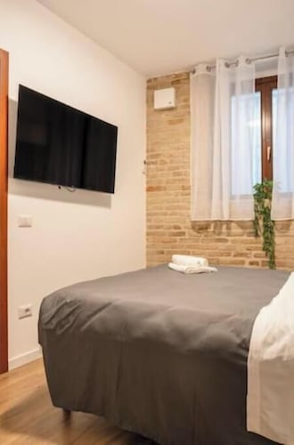 Characteristic apartment in historic village, pets allowed,
