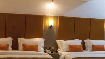 Executive Double or Twin Room | Desk, free WiFi, bed sheets
