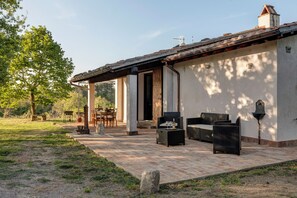 Outdoor dining - Casale il Poderetto by Mamo (Pitigliano)