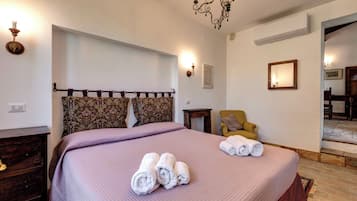 House, Courtyard View