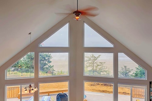4BR Moclips Beach House | Hot Tub | Fire Pit