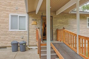 Exterior detail - 4BR Moclips Beach House | Hot Tub | Fire Pit (Moclips)
