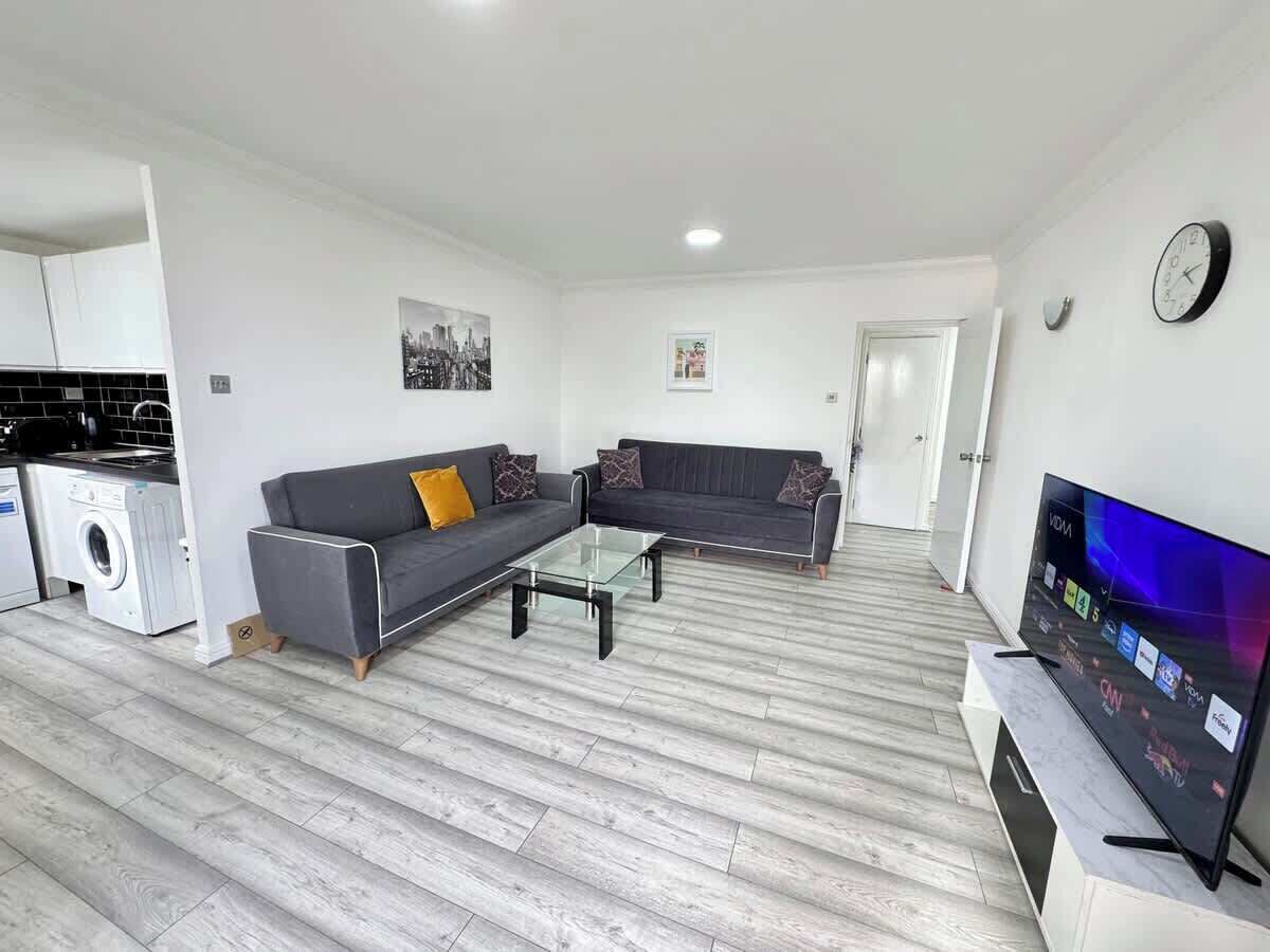 TV, studio