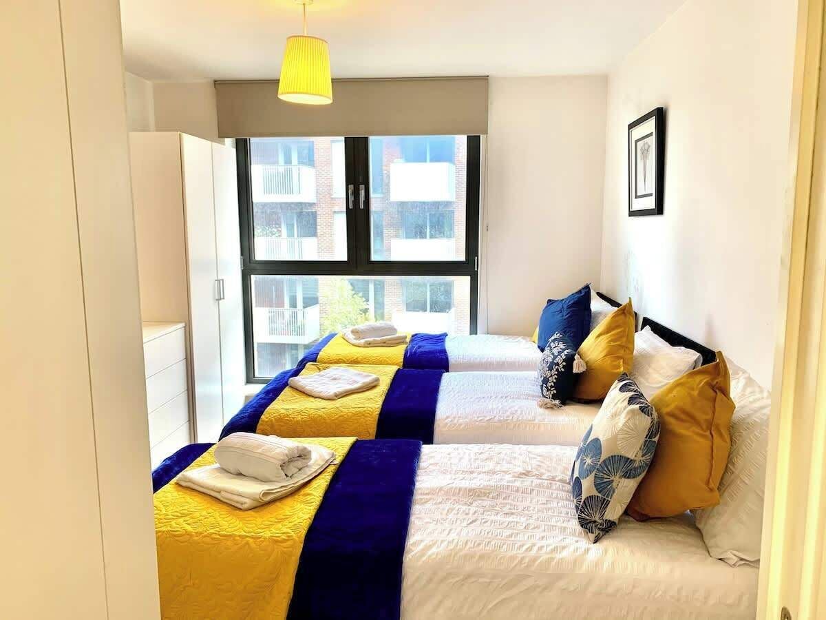 2 bedrooms, iron/ironing board, WiFi