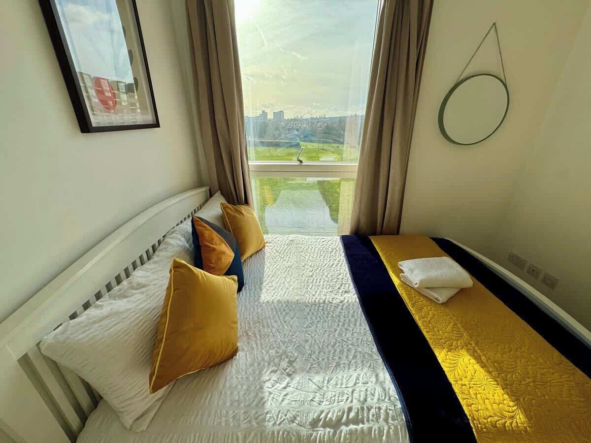 2 chambres, fer et planche à repasser, Wi-Fi, draps fournis