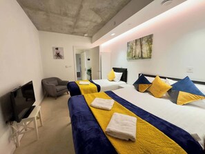 2 bedrooms, iron/ironing board, WiFi, bed sheets - Cosy Apartment, Balcony River View, O2, Cable Car (Greater London)