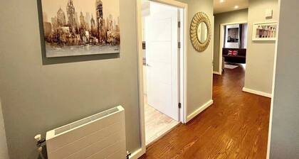 Modern 3BR House I Near Olympic Park & Westfield