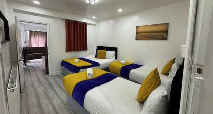 2 Bedrooms Ground floor House, Garden, Parking