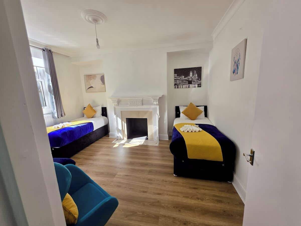 2 slaapkamers, een strijkplank/strijkijzer, wifi