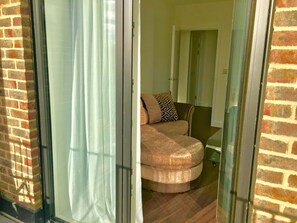 Interior - Spacious 2-Bed London Apartment, Velodrome View Balcony, Parking & Olympic Park (Greater London)