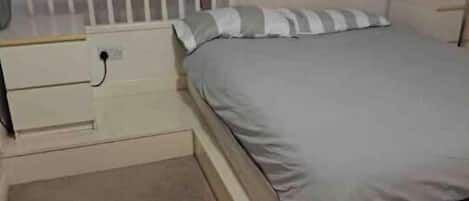 1 bedroom, iron/ironing board, Internet, bed sheets