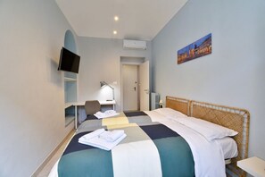 2 bedrooms, iron/ironing board - Cozy and bright 60 square meters apartment, perfect for four people, located on the first floor of a renovated building without an elevator.The property is located in a quiet area in the Crocetta neighborhood and is well connected to the rest of the city (Turin)