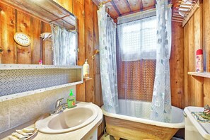 Shower, towels
