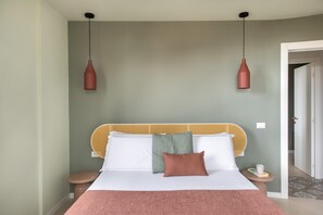 3 bedrooms, desk, travel cot, free WiFi - Capo Market View Luxury Apartment (PALERMO)