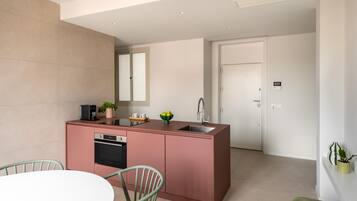 Microwave, oven, stovetop, coffee/tea maker