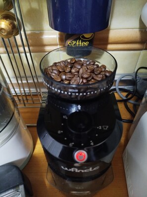 Kahvia ja/tai kahvinkeitin