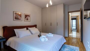 2 chambres, fer et planche à repasser, Wi-Fi gratuit, draps fournis