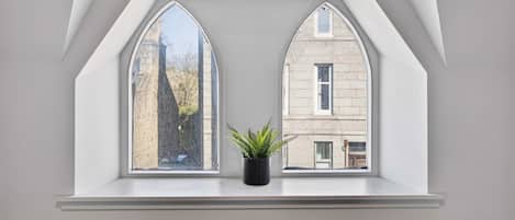 Suite | Blackout drapes, WiFi (free)