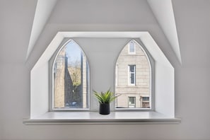 Suite | Blackout curtains, free WiFi - Sanctuary Hotel (Aberdeen)