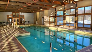 Piscina coperta, piscina all'aperto