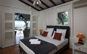 Iron/ironing board, free WiFi, bed sheets - Seaview house with private pool for 8 people (Les Trois-Ilets)