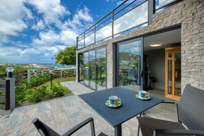 Outdoor dining - Seaview house with private pool for 8 people (Les Trois-Ilets)