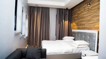 Deluxe Double Room, Pool View | Laptop workspace, free WiFi
