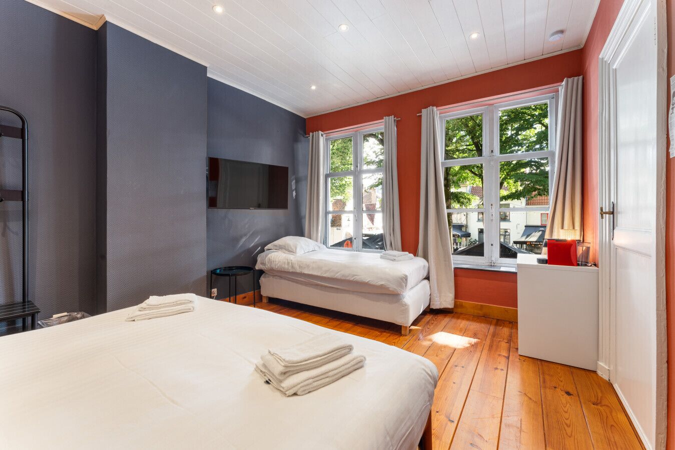 1 bedroom, free WiFi, bed sheets