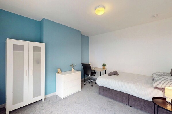 5 bedrooms, free WiFi