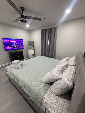 2 chambres, bureau, fer et planche à repasser, Wi-Fi gratuit