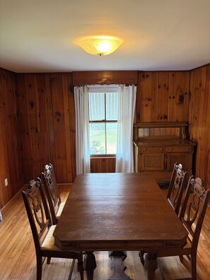 Dining - Spacious Home with fenced in yard, close to everything, great for families (Rutherfordton)