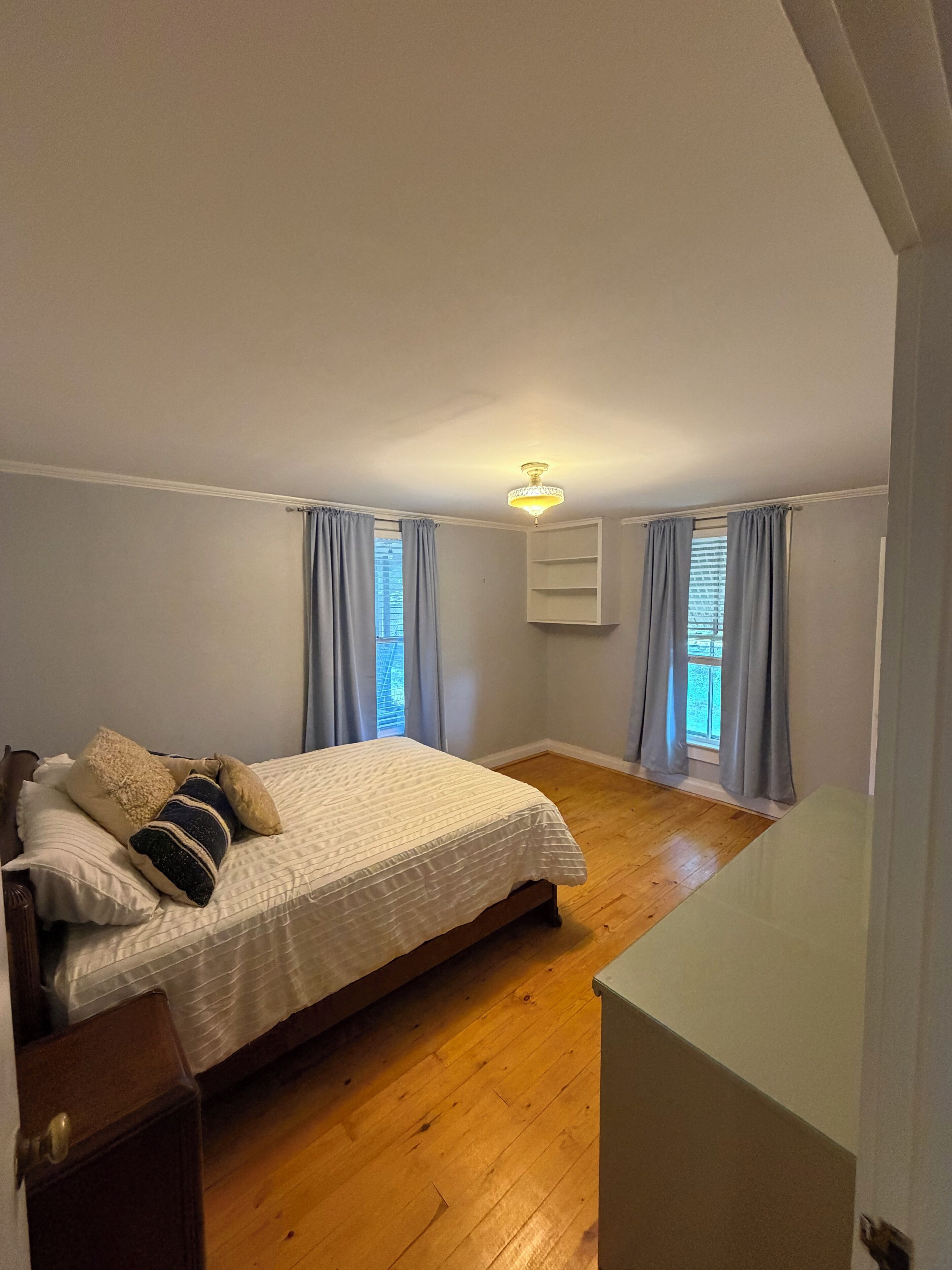 3 bedrooms, WiFi, bed sheets
