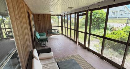 Spacious Home with fenced in yard, close to everything, great for families