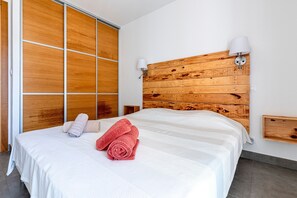 1 Schlafzimmer, Bügeleisen/Bügelbrett