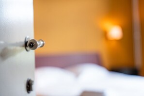 1 quarto, Wi-Fi de cortesia, roupa de cama